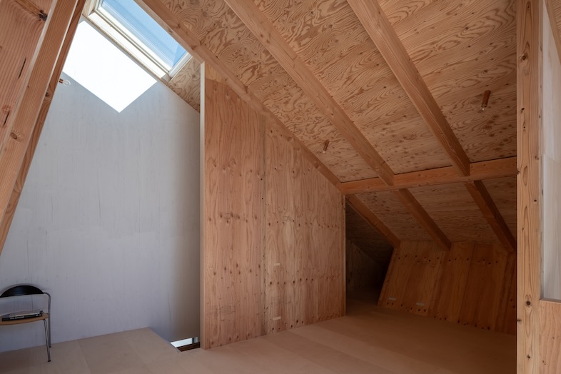 GREEN BOX IKEJIRI｜【3階屋根裏部屋】控室としても利用可能です