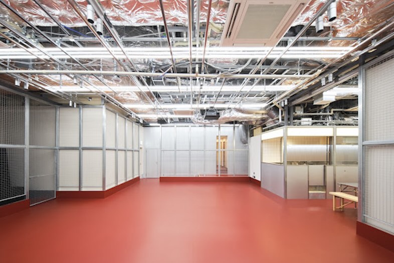 Park in Park｜イベントや大型撮影のベースに使いやすい天高3m、広さ257㎡の空間全景