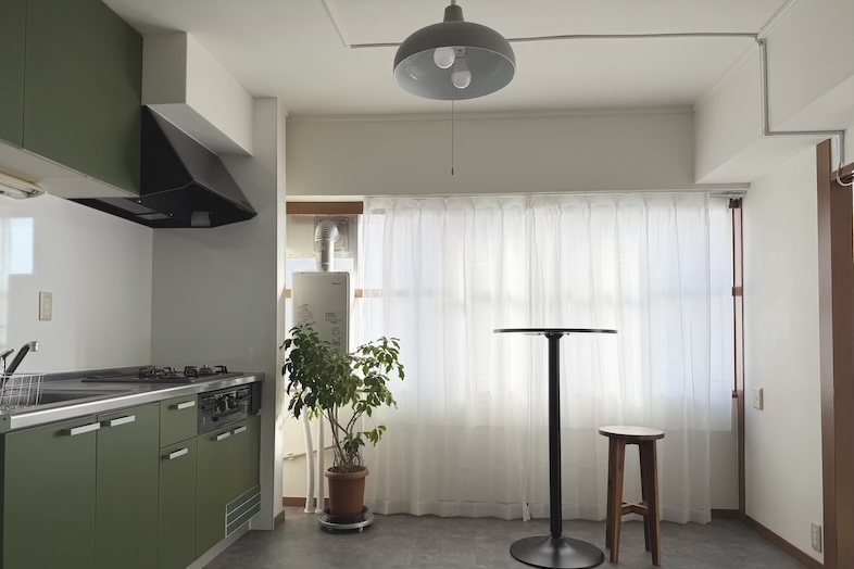 studio jane 水道橋スタジオ｜【Dining room】キッチン横に立ち位置を取れるため、調理工程や手元撮影がしやすい