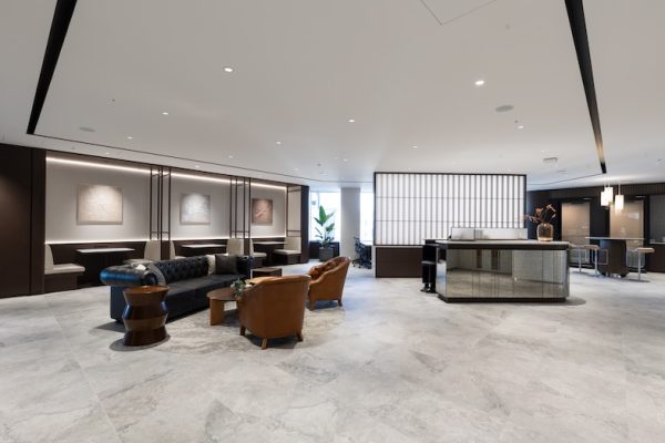 ラグジュアリーと実用性が両立した空間はスチールにもムービーにもフィット