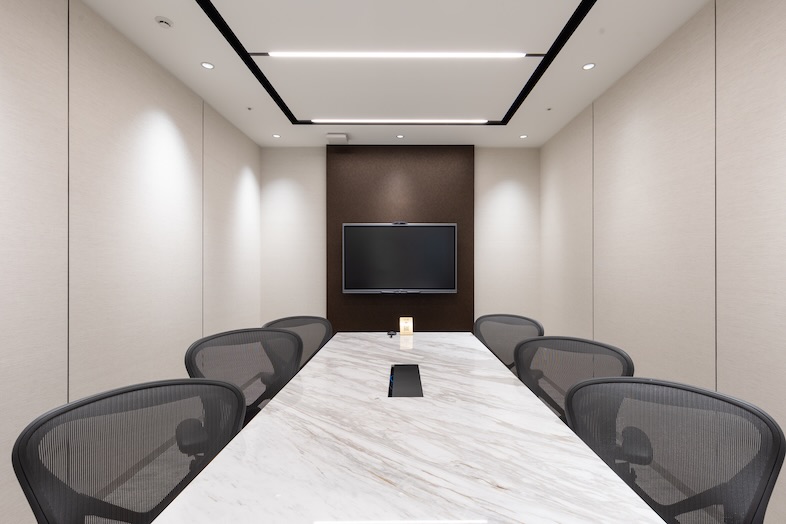 The Executive Centre セルリアンタワー｜シンプルなレイアウトなので、企業ジャンルを選ばず使える万能会議室