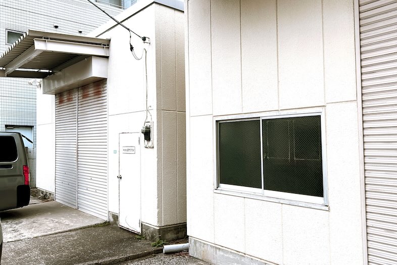 fluct｜隣接倉庫の外観