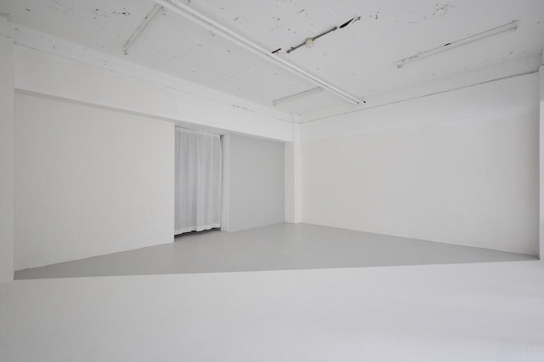 ライカムスタジオ｜広さを活かした引きの構図