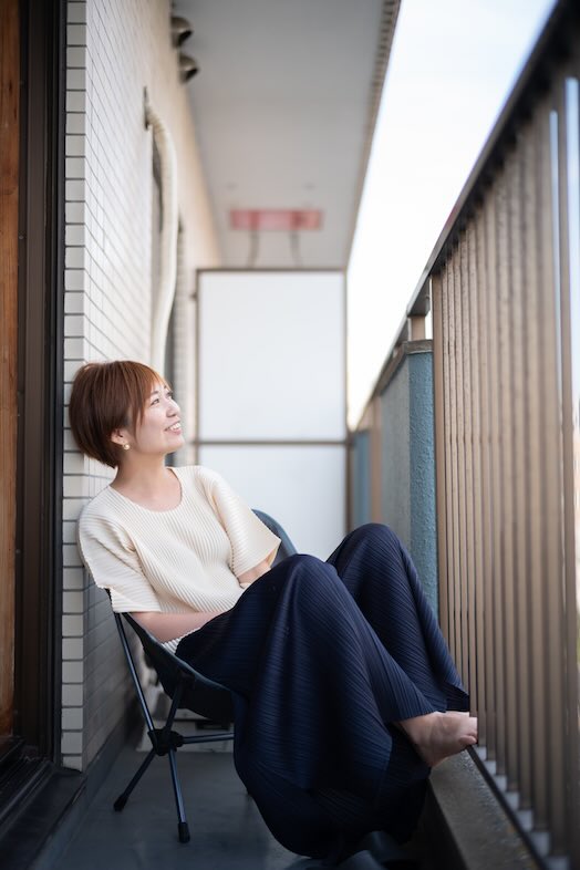 スタジオおざぶ｜マンションのベランダシーンに