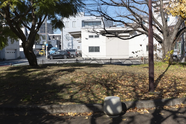 fluct｜【外観】ロケ感のある屋外撮影が可能