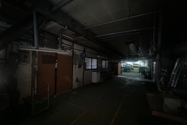 スタジオPia43.板橋工場｜【2F和室前廊下_3】重厚感のある工場シーンに