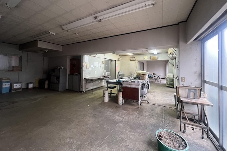 スタジオPia43.板橋工場｜【2F事務所】余白があるため、CMや再現VTRにも使いやすい一室