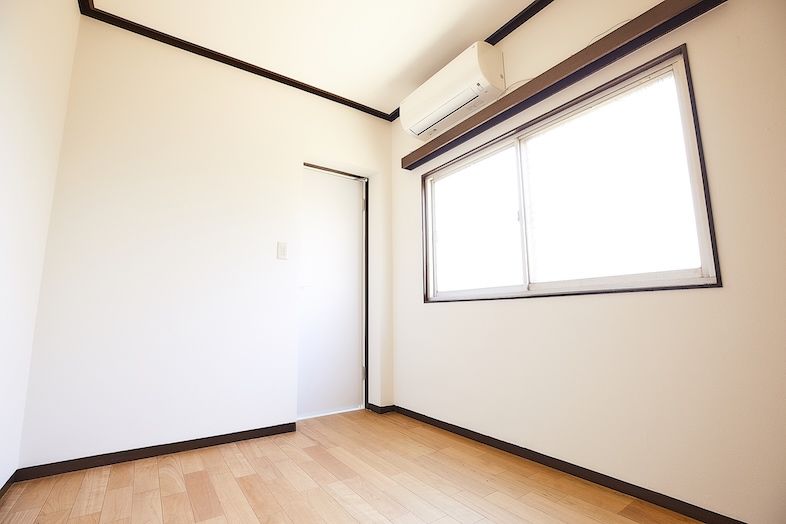 トンボハウススタジオ｜【メイド部屋】控室・子ども部屋・書斎など、設定を変えて使えます