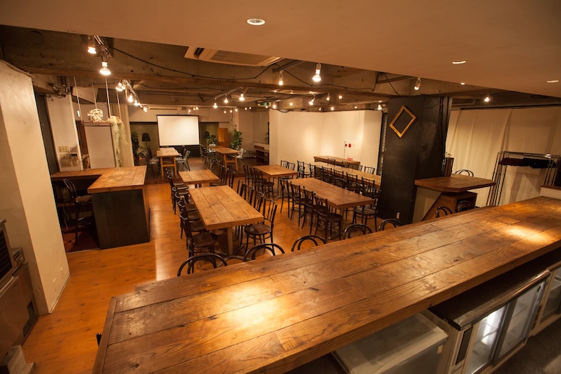 GOBLIN.千駄ヶ谷店｜テーブルありで50名ほど収容可能な大規模スタジオ