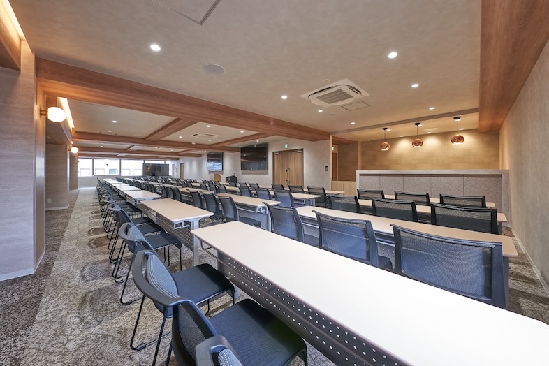 GOBLIN.新橋店 -OFFICE-｜【4F メインフロア】セミナーシーンの撮影に最適