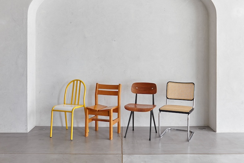 BASE STUDIO AOBADAI 2F +STYLE｜さまざまなスタイルのチェアをプロップとしてご用意