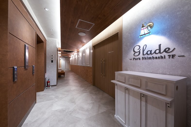 GOBLIN.新橋店 -SALON-｜【7F】スタジオ入り口