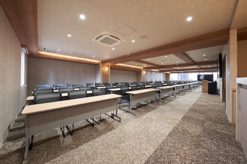 GOBLIN.新橋店 -OFFICE-｜【4F メインフロア】ドラマや映画の会議シーン撮影に最適