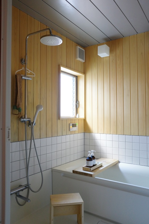 鎌倉スタジオオレンジ｜【1F 風呂場】落ち着いたバスタイムやリトリート感ある演出に