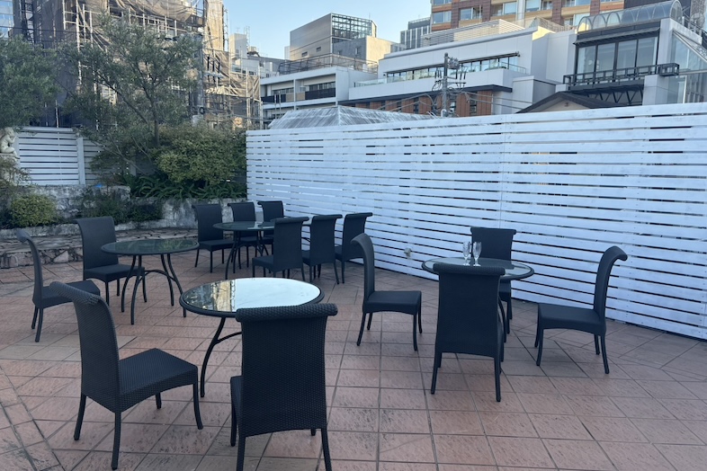 House of OMOTESANDO｜【屋上】抜け感あるカットの撮影や屋外テラス風/オープンカフェ風の撮影に