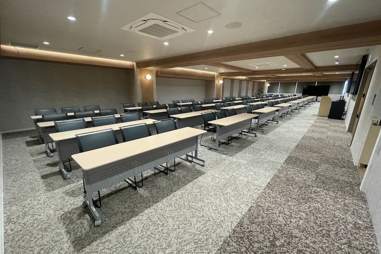 GOBLIN.新橋店 -OFFICE-｜【4F メインフロア】レイアウト次第で立席パーティーシーンも撮影可能