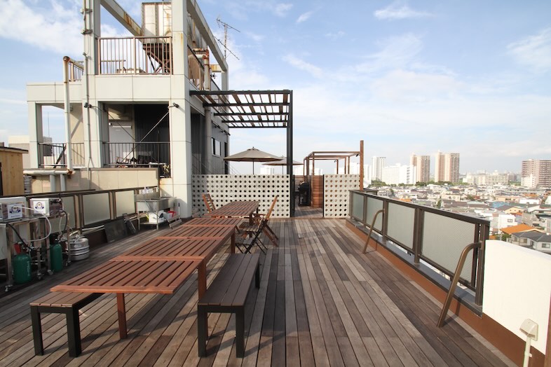 GOBLIN.川崎SKY LOUNGE店｜ウッドデッキスペース