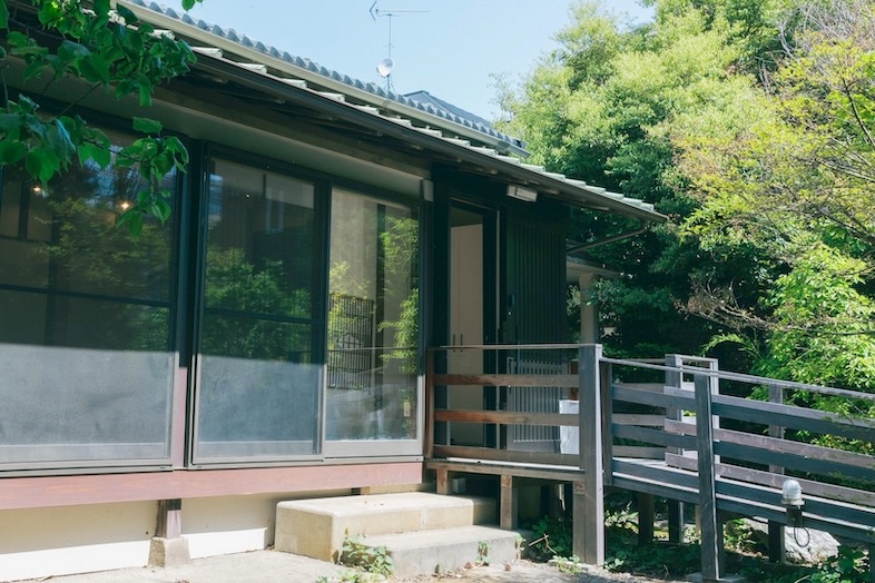 かわせみ亭【巣鴨古民家スペース】｜緑に囲まれた外観