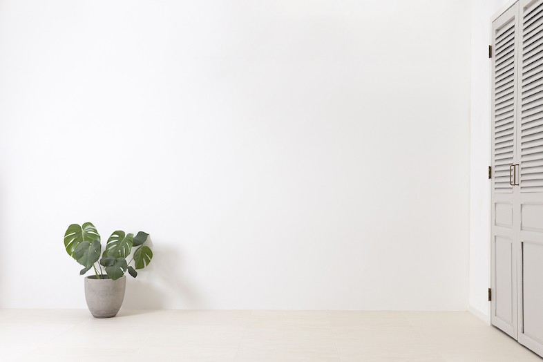 musako studio｜【2階】家具を移動し、シンプルな白壁背景に撮影可能