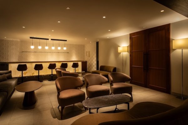 【Lounge (1F)】ドラマチックなカットやCM・ドラマのワンシーンの撮影に