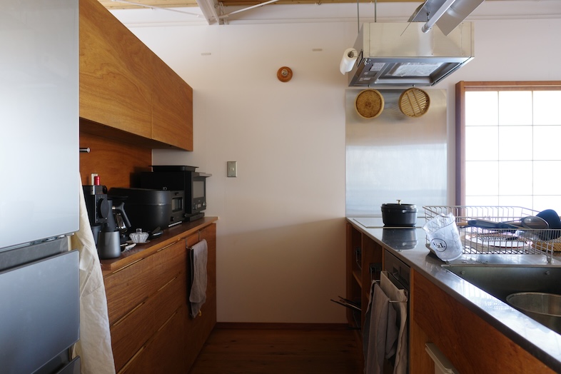 鎌倉スタジオオレンジ｜【2F キッチン】CMや雑誌、プロダクトなどの撮影時のリアルな日常シーンの背景として