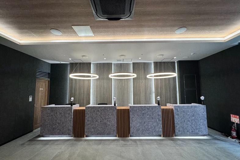 GOBLIN.新橋店 -HALL-｜【1F】受付スペース