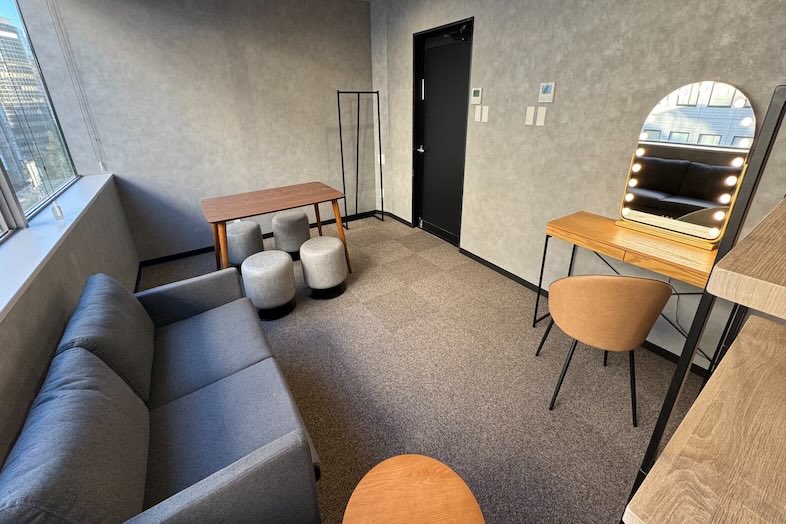 GOBLIN.新橋店 -OFFICE-｜【6F 控室B】お支度場所や待機場所として活用可