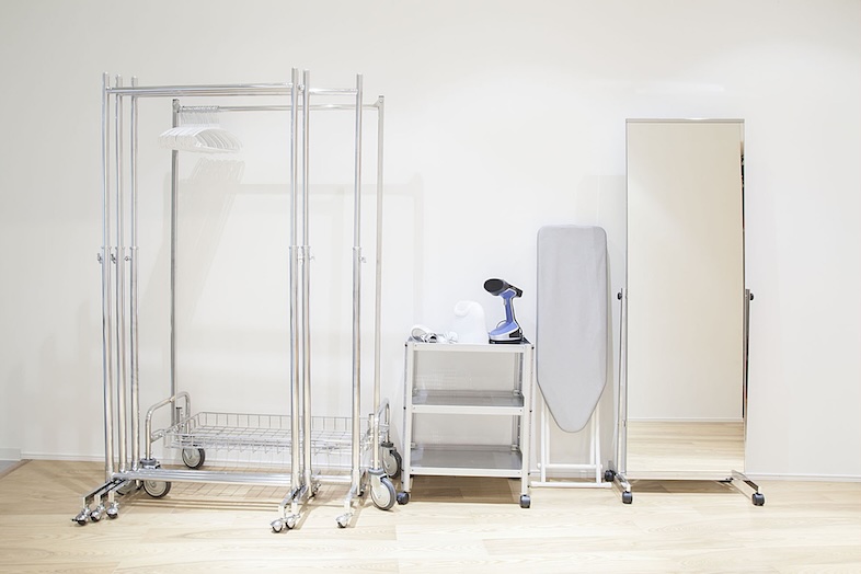 studio AMUSU 早稲田｜ハンガーラック・姿見・スチームアイロン等備品が充実