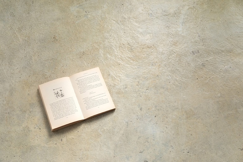 Studio Vale｜【space B】Bスペースの床はモルタルを加工しています