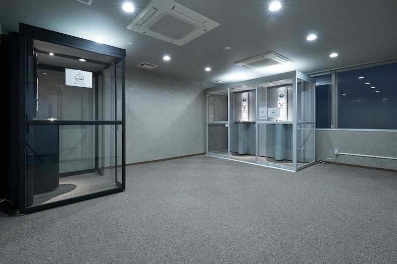 GOBLIN.新橋店 -LOUNGE-｜喫煙所