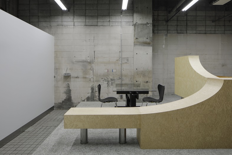 STUDIO ZYX｜オフィススペースは控室としても使用可能です ※オプション）