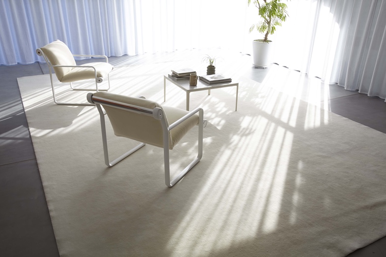 BASE STUDIO AOBADAI 2F +STYLE｜白系無地ラグ（大）