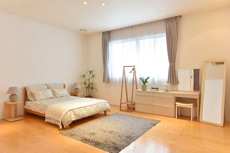 スタジオPia34.辰巳｜【2F】ナチュラルトーンで統一されたベッドルームの全景