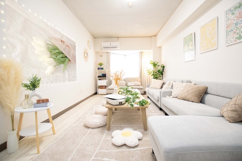 ミートアップルーム栄｜【ミートアップルーム】自然光も入る奥行きのある空間