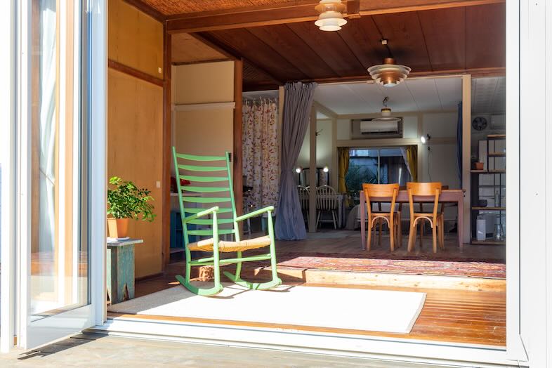 アルバートハウス練馬｜【1階】ポートレートやアパレル撮影のほか、庭を眺めながらの読書シーンやお昼寝カットにも◎