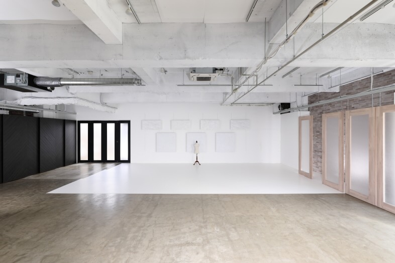 That’s color vase 1st｜空間の広さと壁のバリエーション、白いクッションフロアーが魅力のスタジオ＜要事前相談＞