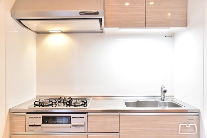 スタジオPia34.辰巳｜【1F】メインキッチンと用途を分けて同時進行撮影が可能な2キッチン体制