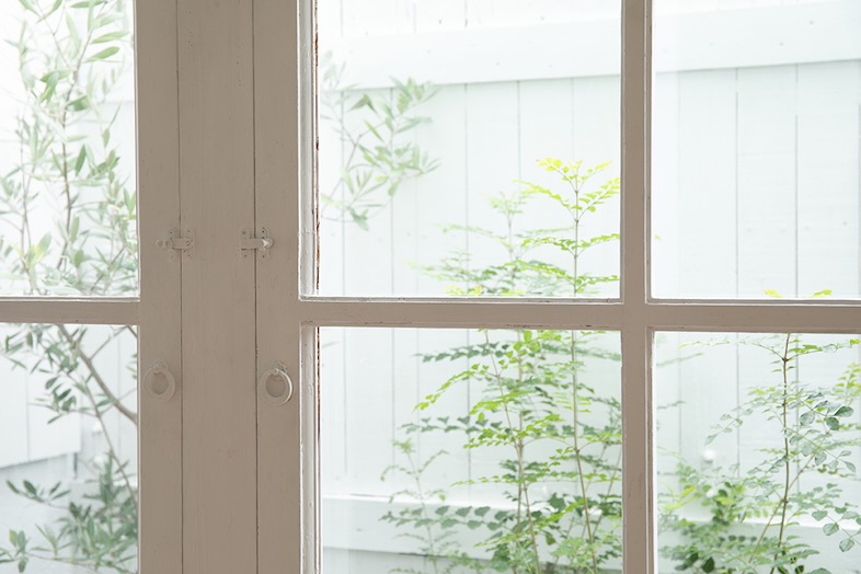 Studio Vale｜【space C】窓辺の景色を生かした自然光 撮影に向いています