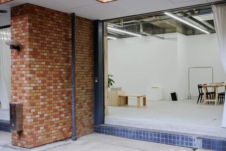 STUDIO ZYX｜駐車場から直接荷物搬入可能