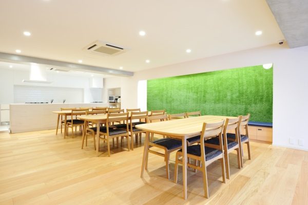 パーティーや料理教室シーンも撮影可能