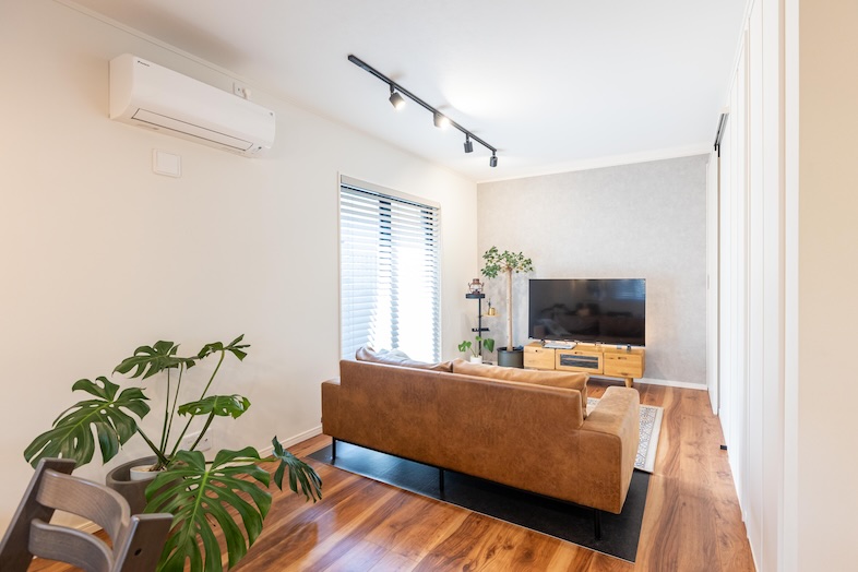 House studio MD｜窓からは柔らかな自然光が差し込みます