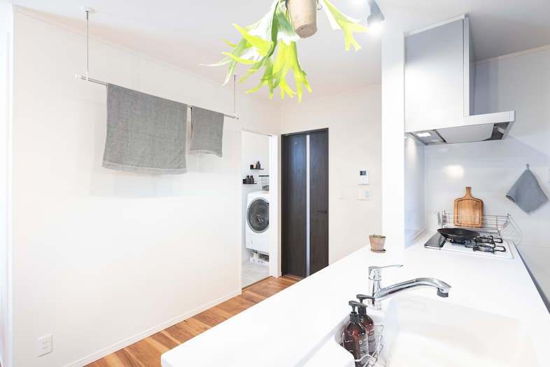 House studio MD｜洗濯機と室内物干しを一緒に撮影可能