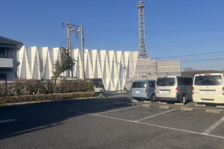 東松山 元結婚式場 LEAF｜【駐車場】最大30台の駐車が可能