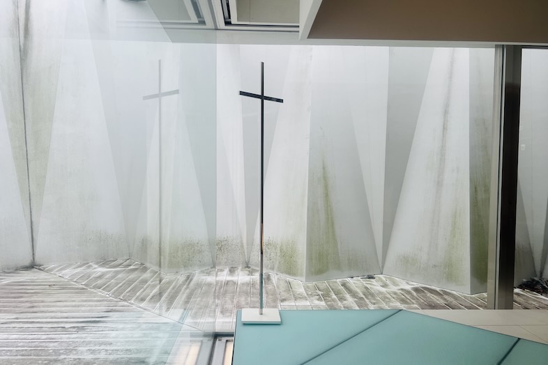 東松山 元結婚式場 LEAF｜【2F チャペル】元結婚式場なので会場設備も整っています