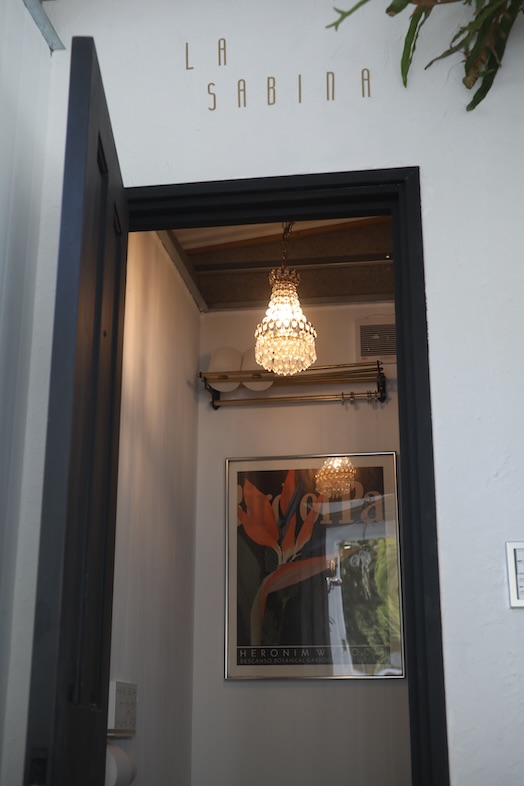 LA SABINA 印西｜異国の邸宅を思わせるエントランス