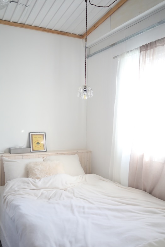 LA SABINA 印西｜【2F】爽やかな朝を演出できるベッドルームはファッション・MV撮影に最適