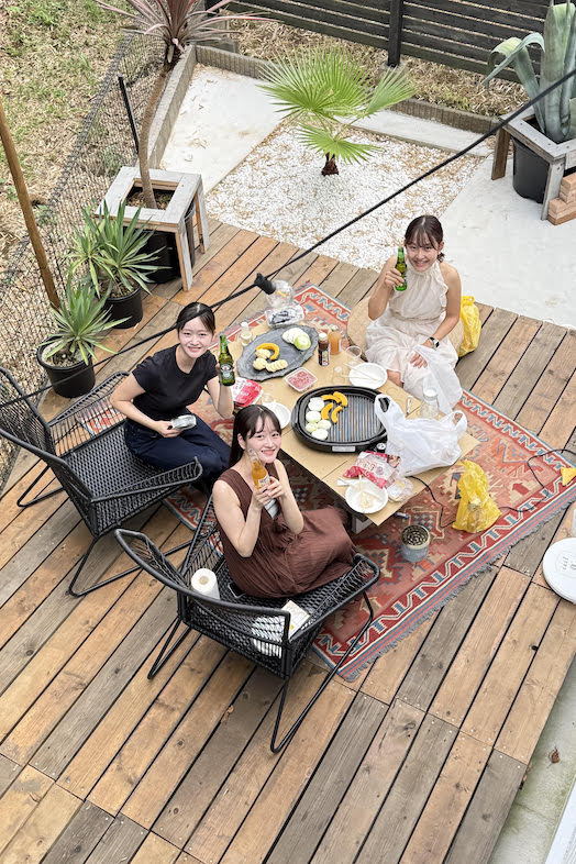 LA SABINA 印西｜ウッドデッキでのBBQシーンや、パーティーシーンの撮影が可能