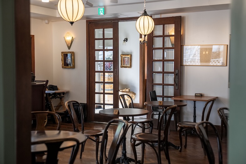 ブラームス アートカフェ｜【1F】カフェシーンや食事シーンの撮影に