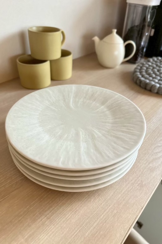 Y’s house Studio｜お皿など食器類が充実