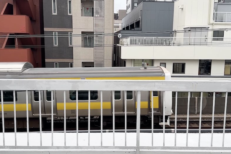 旧海岸第十六スタジオ｜【屋上】屋上から電車が見えるロケーション ※オプション&要事前相談